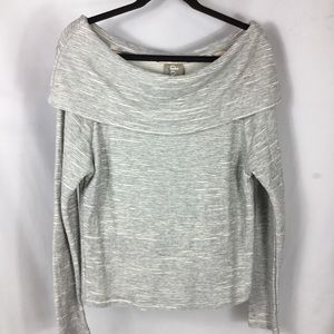 Dolan - gray n cream rippled top